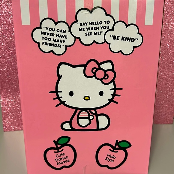 Hello Kitty Hula Dancing Figure - Picture 5 of 5